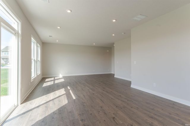 4689 Chelmsford Drive, Newburgh, IN 47630