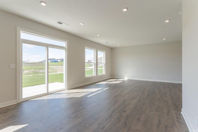 4689 Chelmsford Drive, Newburgh, IN 47630