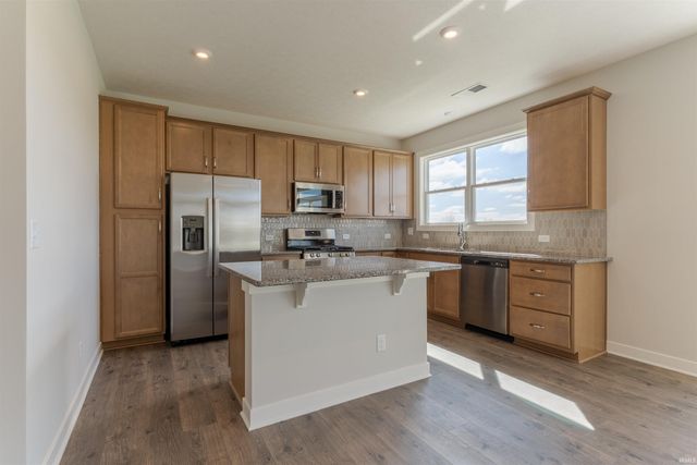 4689 Chelmsford Drive, Newburgh, IN 47630