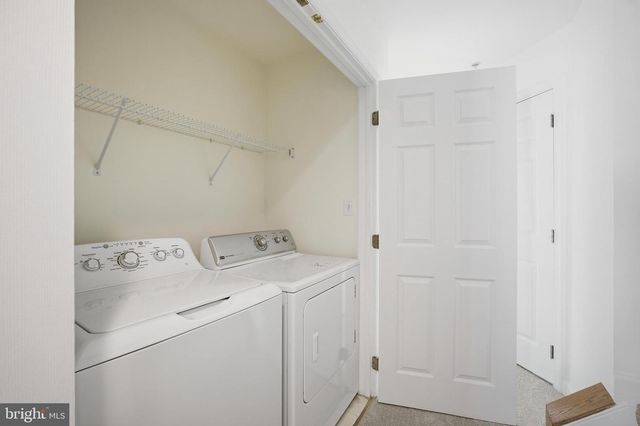 8894 ASHGROVE HOUSE LN, Vienna, VA 22182