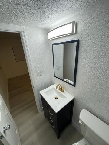 11660 NW 45 Street 1, Coral Springs, FL 33065