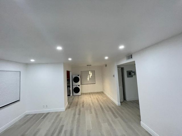 11660 NW 45 Street 1, Coral Springs, FL 33065