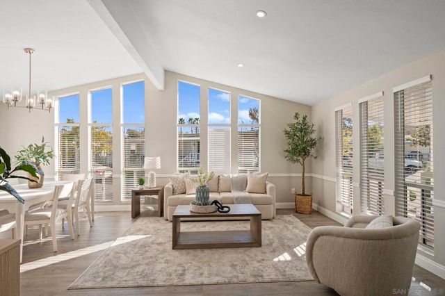 5140 Don Rodolfo Dr, Carlsbad, CA 92010