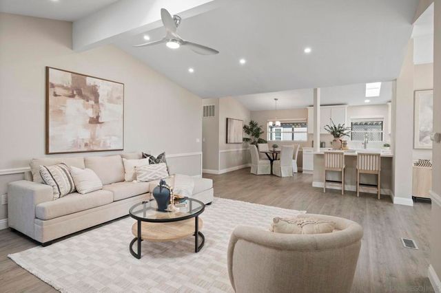 5140 Don Rodolfo Dr, Carlsbad, CA 92010