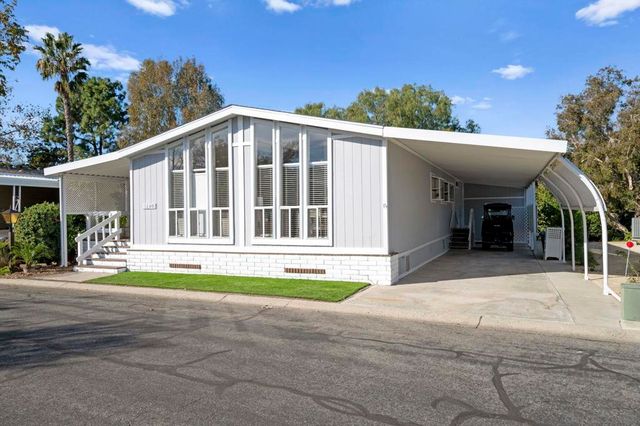 5140 Don Rodolfo Dr, Carlsbad, CA 92010