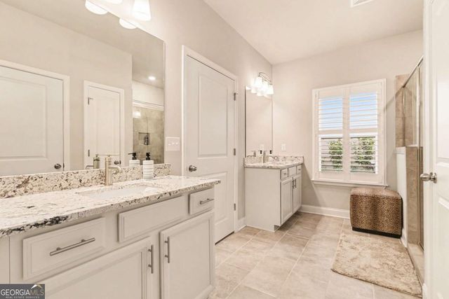 555 Timberbrook Drive, Sharpsburg, GA 30277