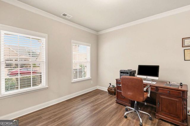 555 Timberbrook Drive, Sharpsburg, GA 30277