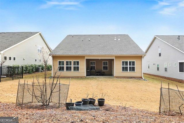 555 Timberbrook Drive, Sharpsburg, GA 30277