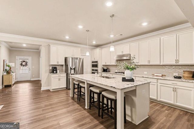 555 Timberbrook Drive, Sharpsburg, GA 30277