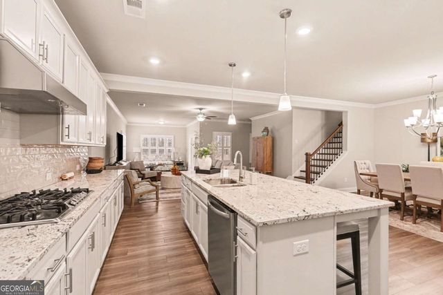 555 Timberbrook Drive, Sharpsburg, GA 30277