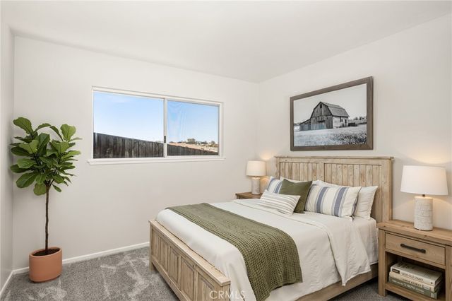 1877 Swan Circle, Costa Mesa, CA 92626