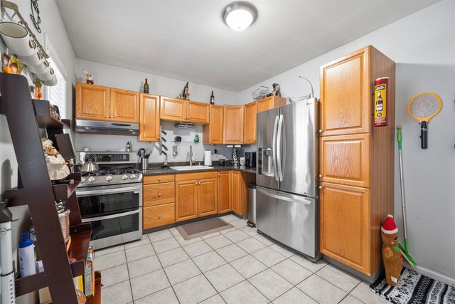 41 EAST 35TH ST, Bayonne, NJ 07002
