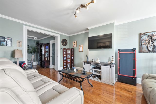 41 EAST 35TH ST, Bayonne, NJ 07002