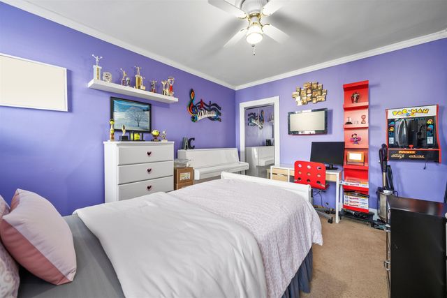 41 EAST 35TH ST, Bayonne, NJ 07002