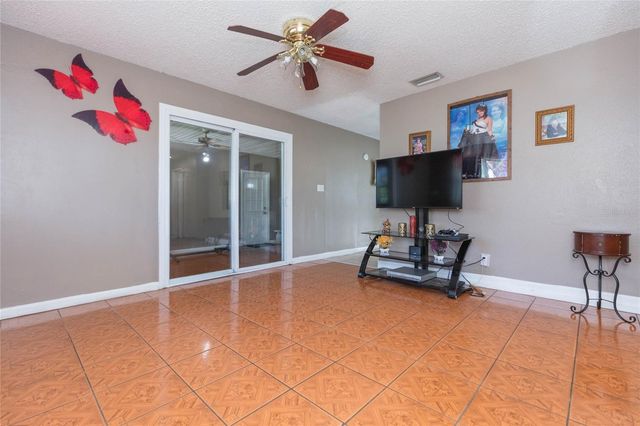 4416 W TRILBY AVENUE, Tampa, FL 33616