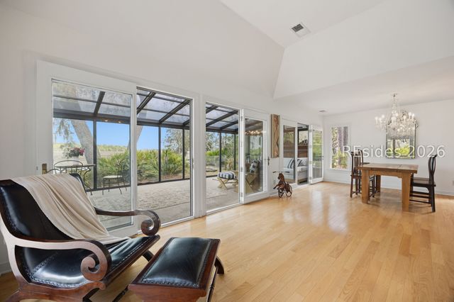 112 Toppin Dr, Hilton Head Island, SC 29926