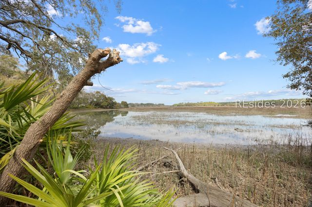 112 Toppin Dr, Hilton Head Island, SC 29926