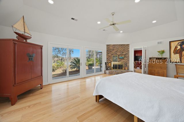 112 Toppin Dr, Hilton Head Island, SC 29926