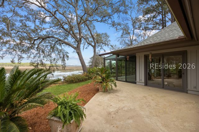 112 Toppin Dr, Hilton Head Island, SC 29926