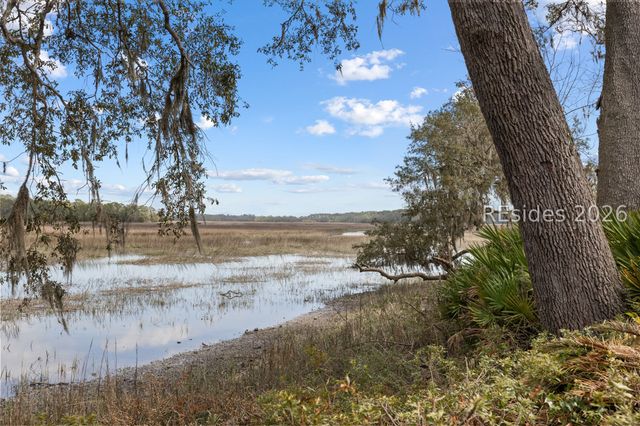 112 Toppin Dr, Hilton Head Island, SC 29926