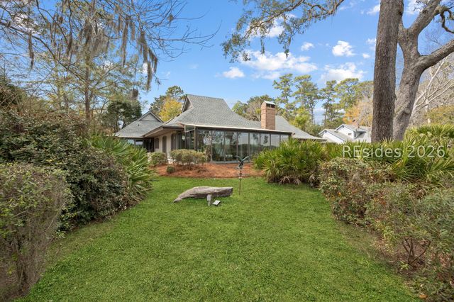 112 Toppin Dr, Hilton Head Island, SC 29926