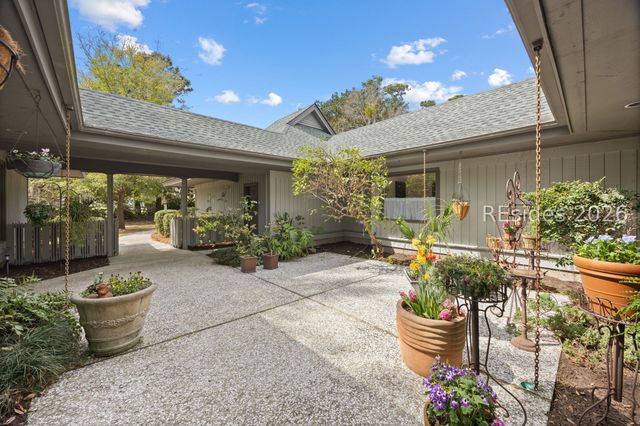 112 Toppin Dr, Hilton Head Island, SC 29926