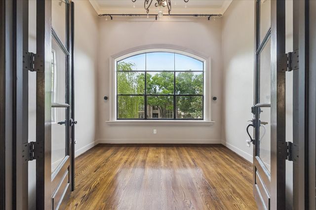 4601 Birch Street, Bellaire, TX 77401