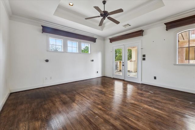 4601 Birch Street, Bellaire, TX 77401