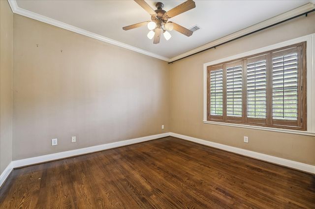 4601 Birch Street, Bellaire, TX 77401