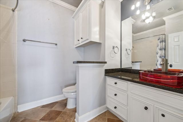 4601 Birch Street, Bellaire, TX 77401