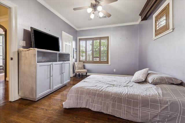 4601 Birch Street, Bellaire, TX 77401