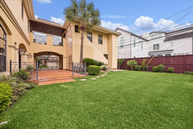 4601 Birch Street, Bellaire, TX 77401