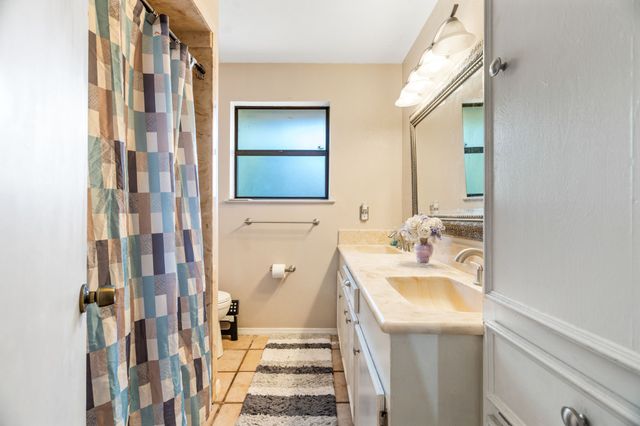 1107 Griffith Avenue, Terrell, TX 75160