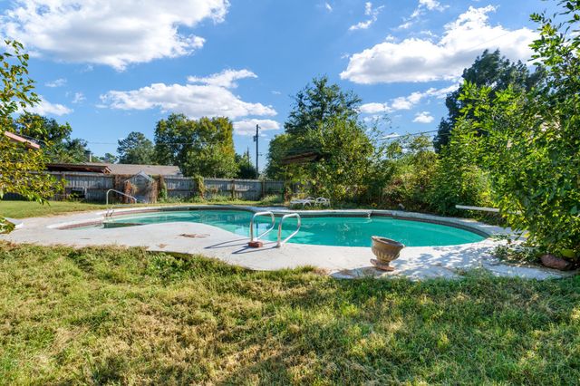 1107 Griffith Avenue, Terrell, TX 75160