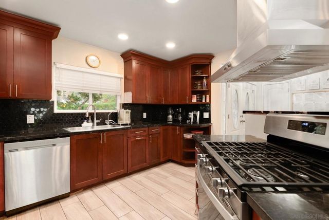 4388 Bellflower Dr, La Mesa, CA 91941