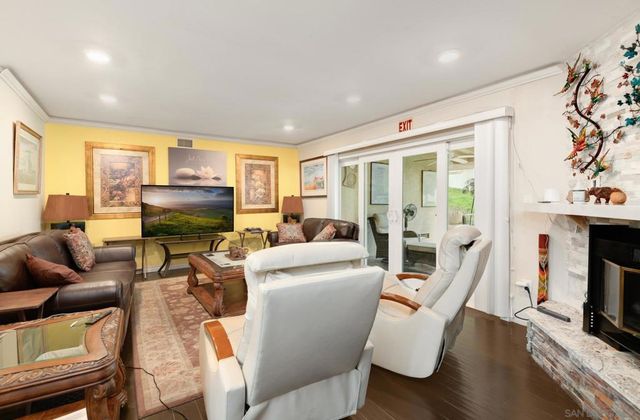 4388 Bellflower Dr, La Mesa, CA 91941