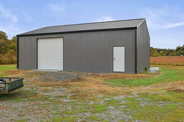 890 W Main St, Alexandria, TN 37012