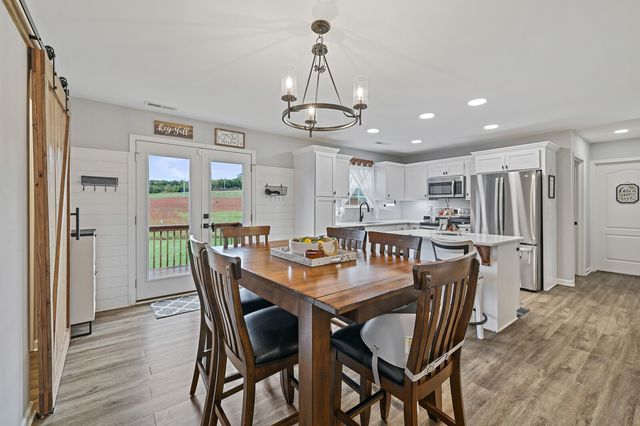 890 W Main St, Alexandria, TN 37012