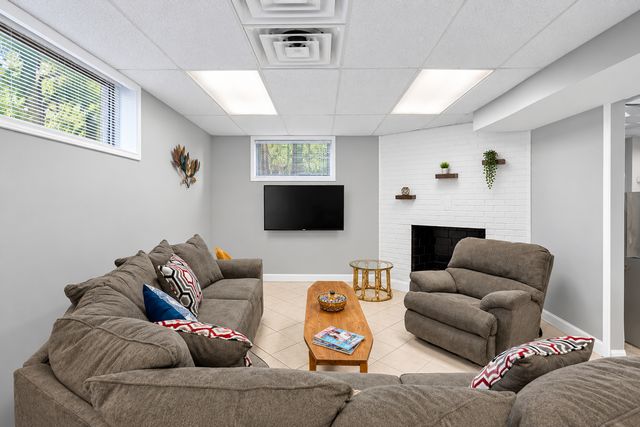 52 Blackhawk Drive, Park Forest, IL 60466