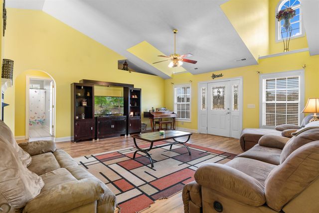 2537 Hugo Rd., Conway, SC 29527