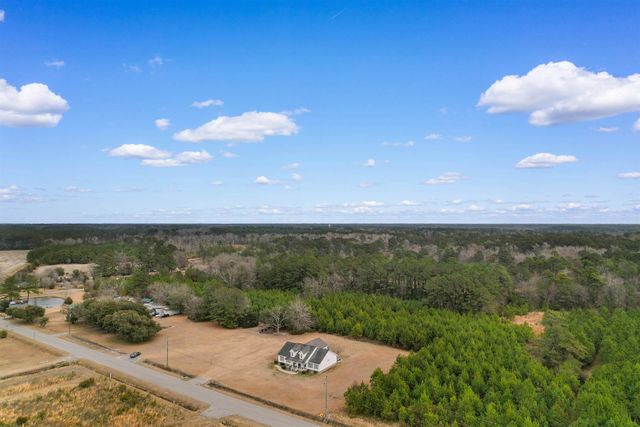 2537 Hugo Rd., Conway, SC 29527