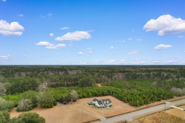 2537 Hugo Rd., Conway, SC 29527