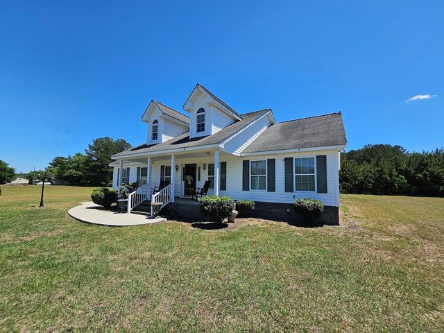 2537 Hugo Rd., Conway, SC 29527