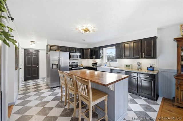 300 Emerson Avenue, Clarksville, IN 47129