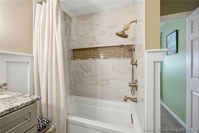 300 Emerson Avenue, Clarksville, IN 47129