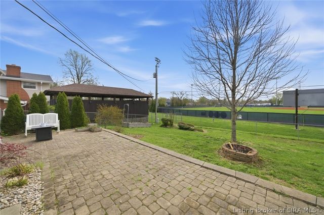 300 Emerson Avenue, Clarksville, IN 47129