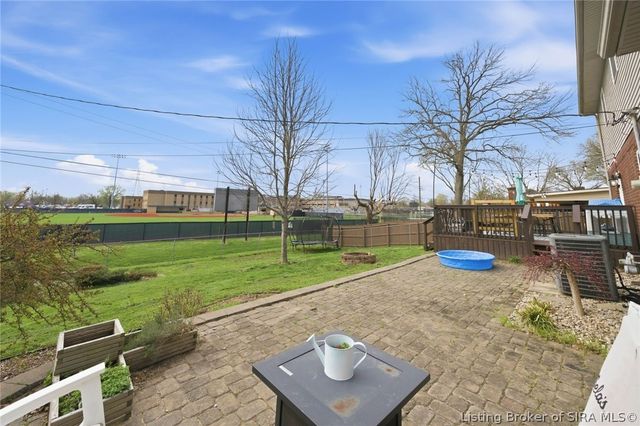 300 Emerson Avenue, Clarksville, IN 47129