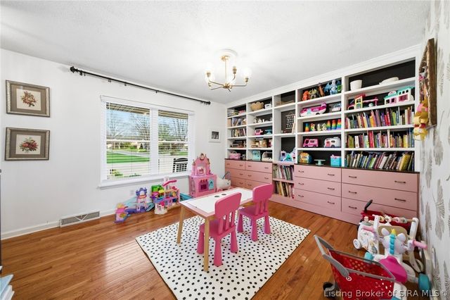 300 Emerson Avenue, Clarksville, IN 47129