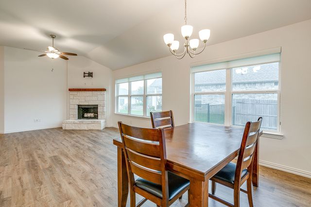 3125 Arbor View Drive, Burleson, TX 76028