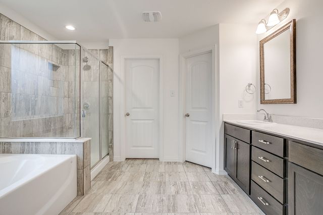 3125 Arbor View Drive, Burleson, TX 76028
